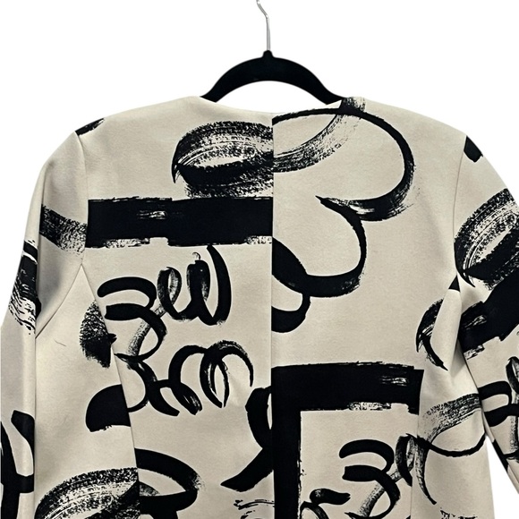 NWT Melarosa Italy Ivory & Black Art Scroll Three Quarter Sleeve Coat Jacket (L) - Picture 6 of 7